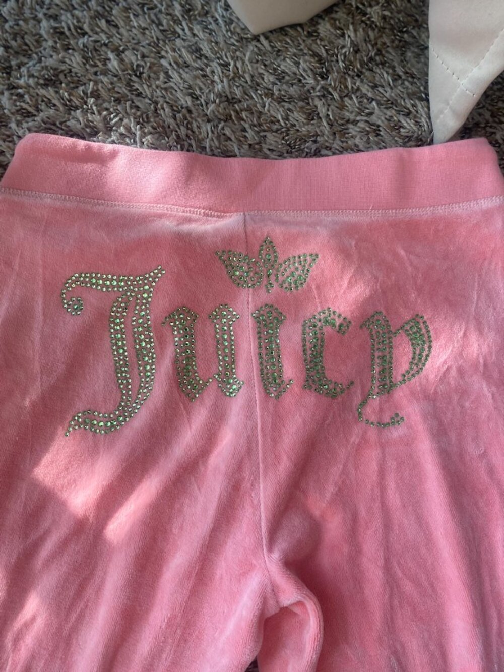 Juicy Couture Limited Edition Peach Velour Tracksuit - Picture 8 of 10